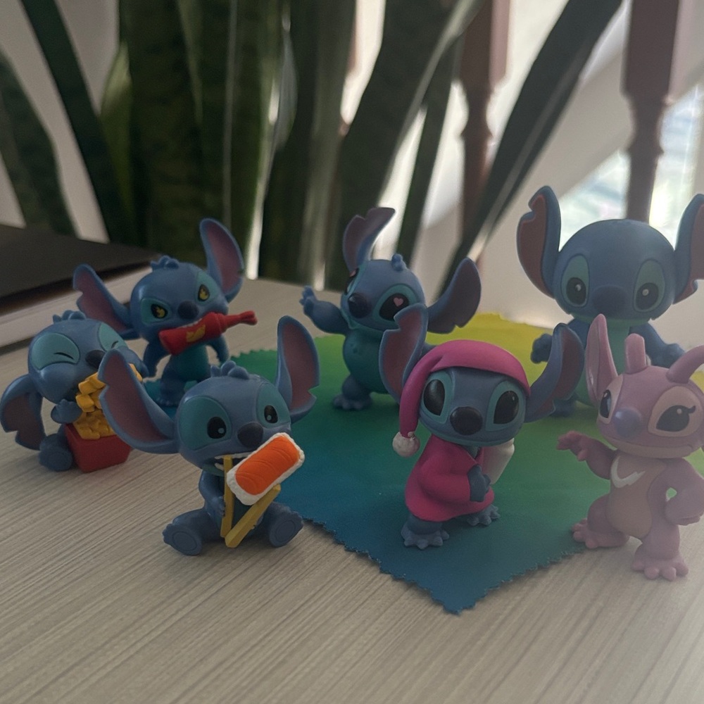 Stitch and Friends Blue Figurine Set
